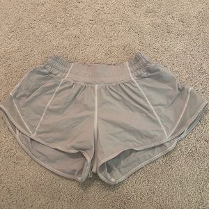 Lululemon Hotty Hot shorts SIZE 4